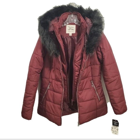 NEW Maralyn & Me Juniors' Hooded Burgundy Puffer - Picture 3 of 7